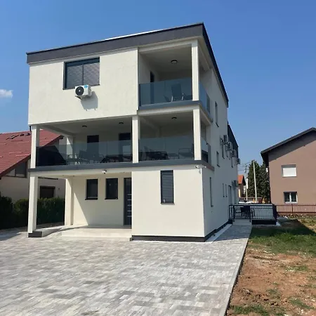 公寓 Blue Sky 塞拉耶佛